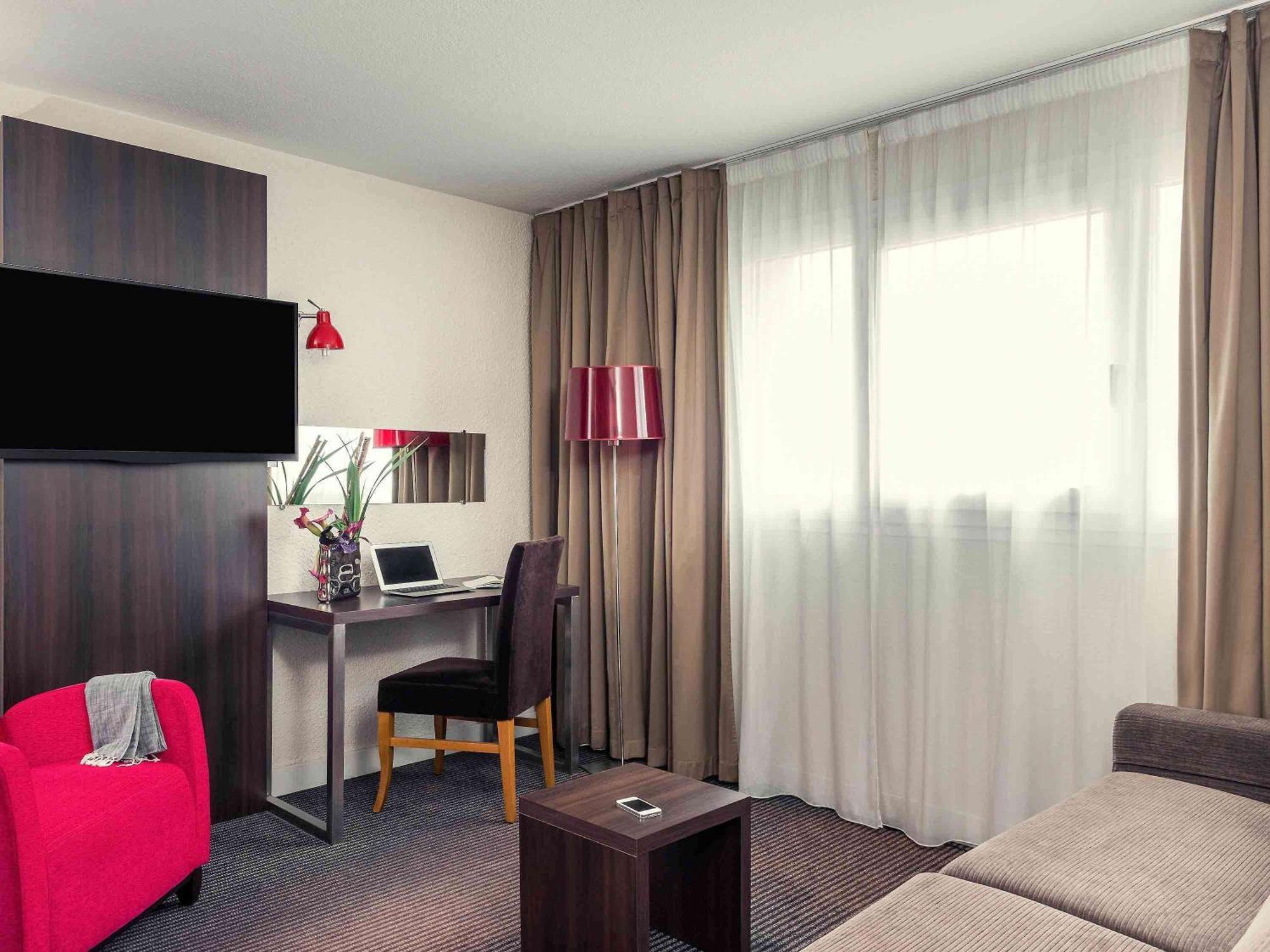Mercure Paris Porte D'Orleans Montrouge Exterior photo